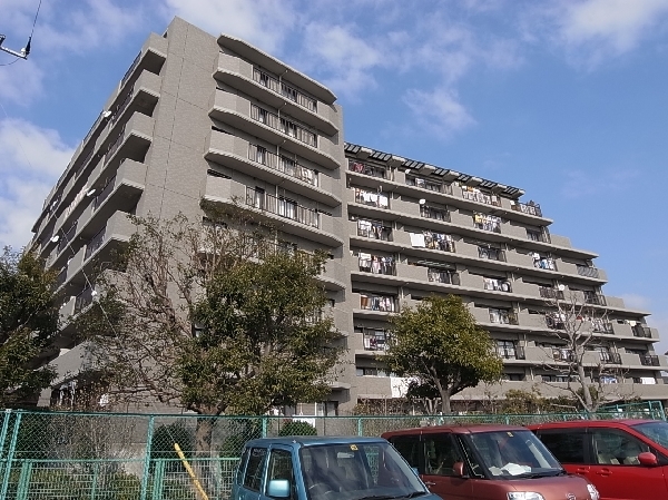 外壁タイル貼りの外観です