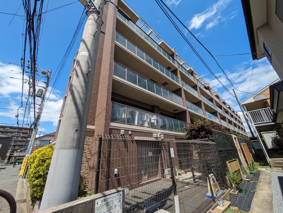 都心へのアクセスが良好なＪＲ総武線「津田沼」駅が最寄りです