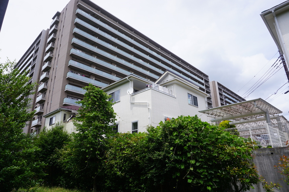 総戸数468戸（WEST238戸・EAST230戸）の上質なコミュニティ空間