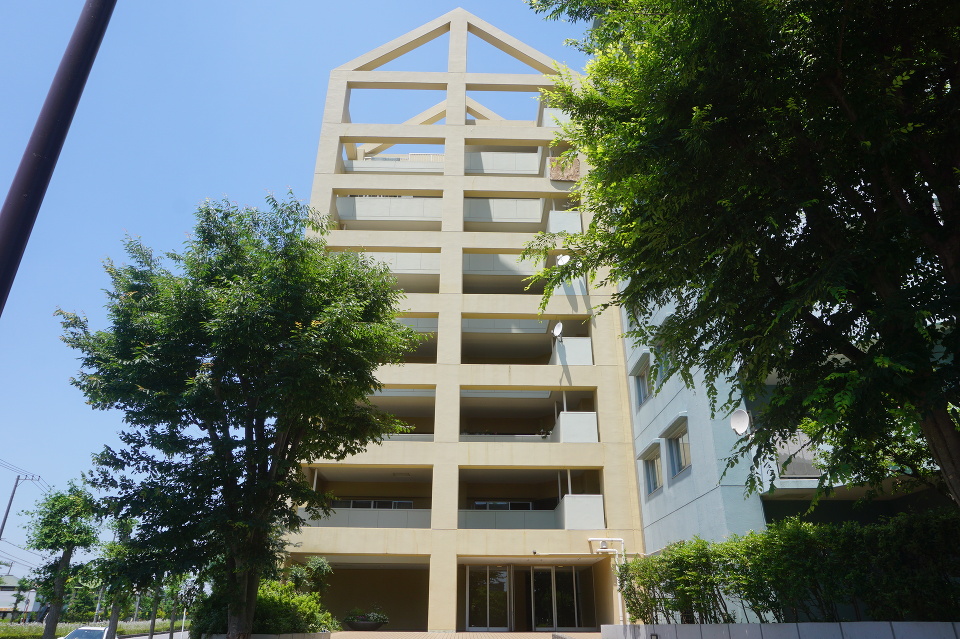 鉄骨鉄筋コンクリート造8階建