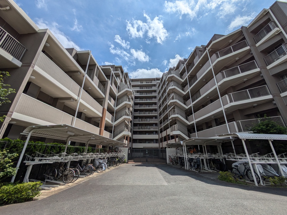 2005年6月築・11階建て