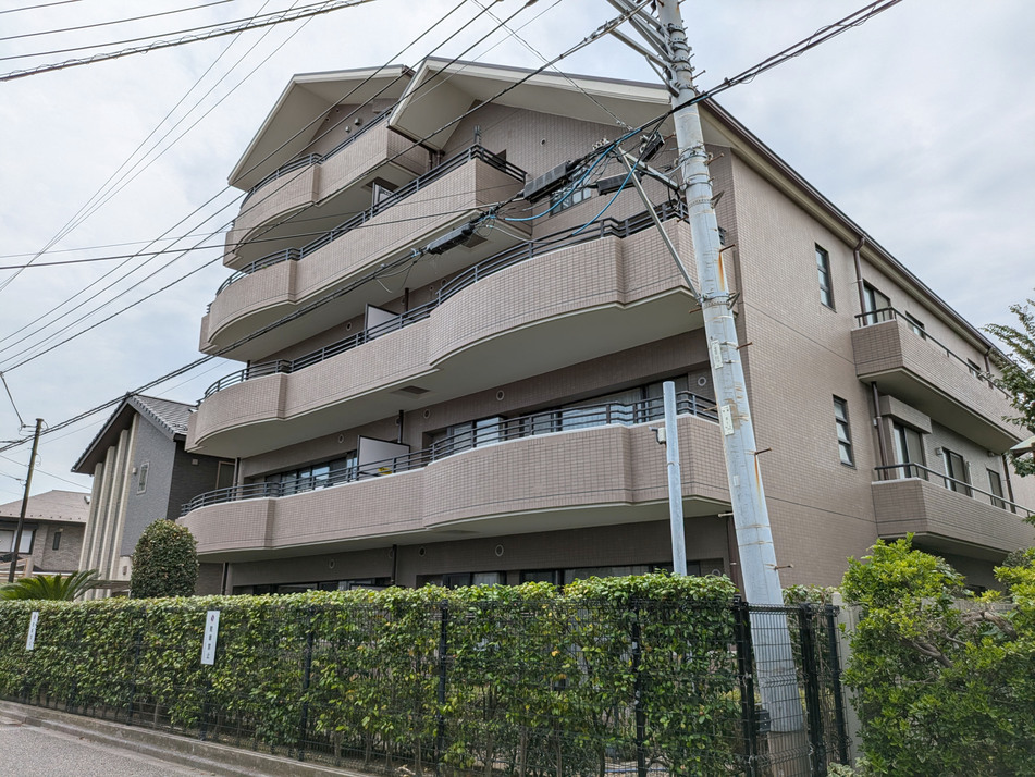 京成本線「京成津田沼」駅徒歩9分・ＪＲ総武線「津田沼」駅徒歩13分