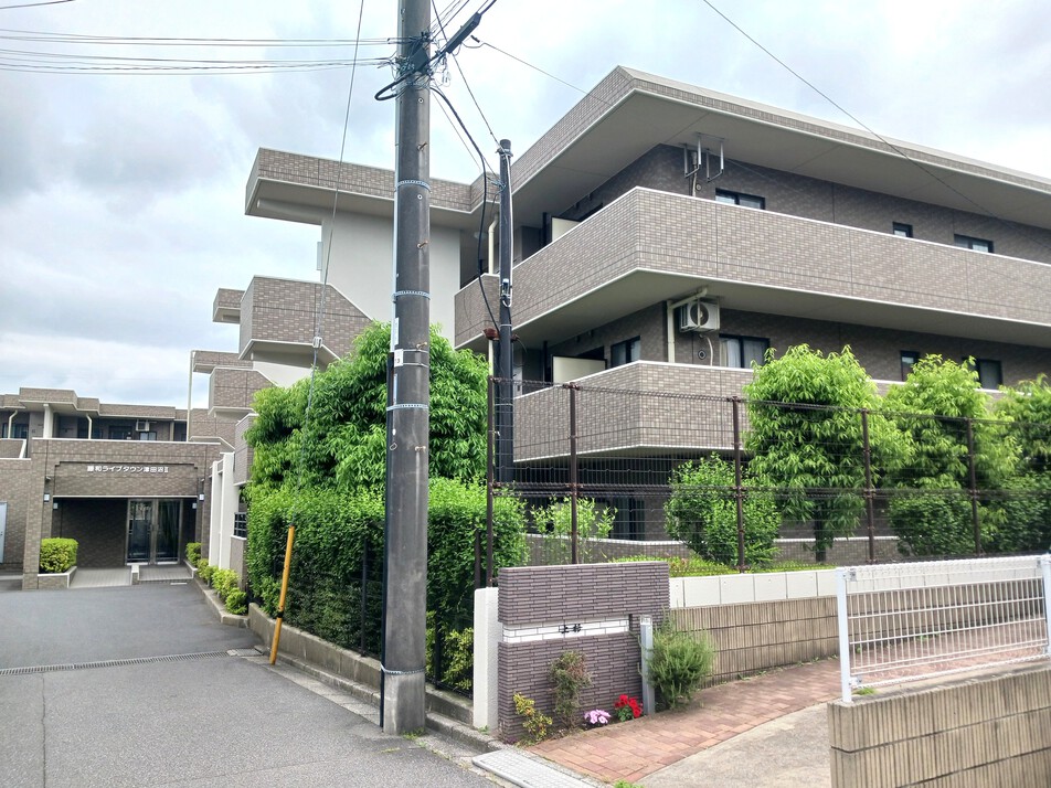 総戸数40戸の3階建て・低層マンション