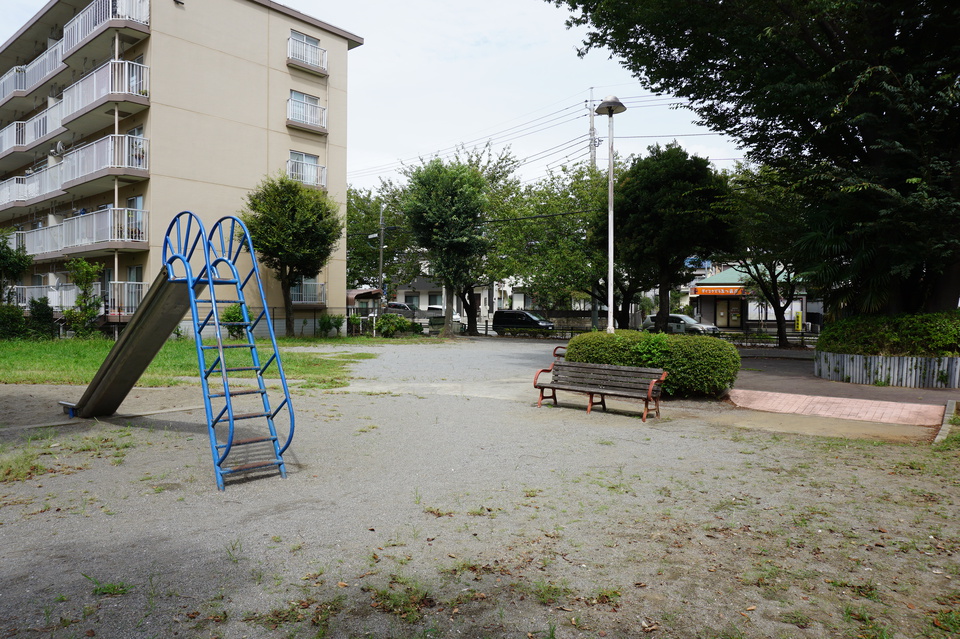 あたご児童遊園 460m 徒歩6分