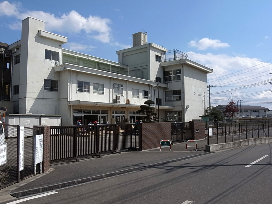 佐倉市立井野小学校 550m 徒歩7分
