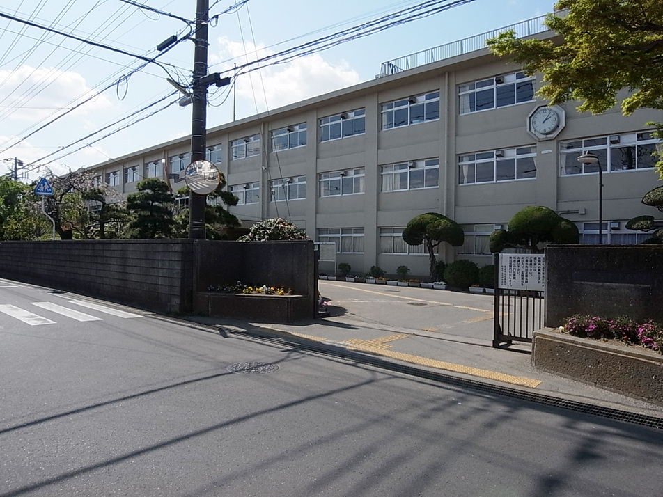 佐倉市立志津中学校 670m 徒歩9分