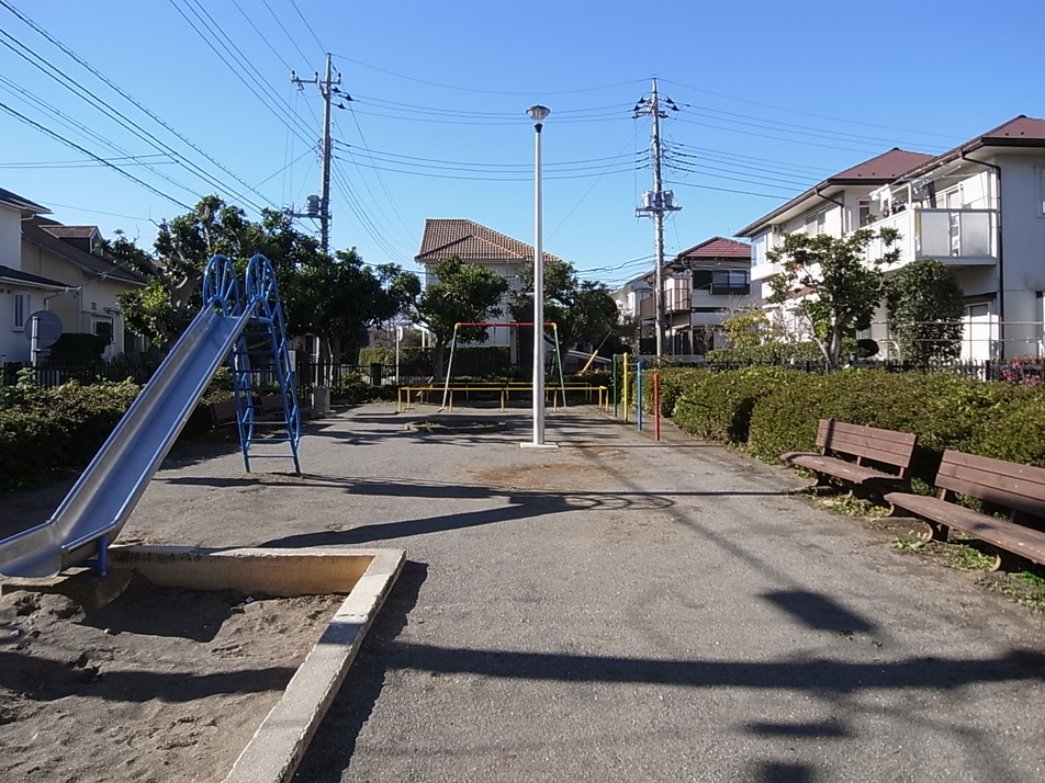 カナリヤ児童公園 130m 徒歩2分