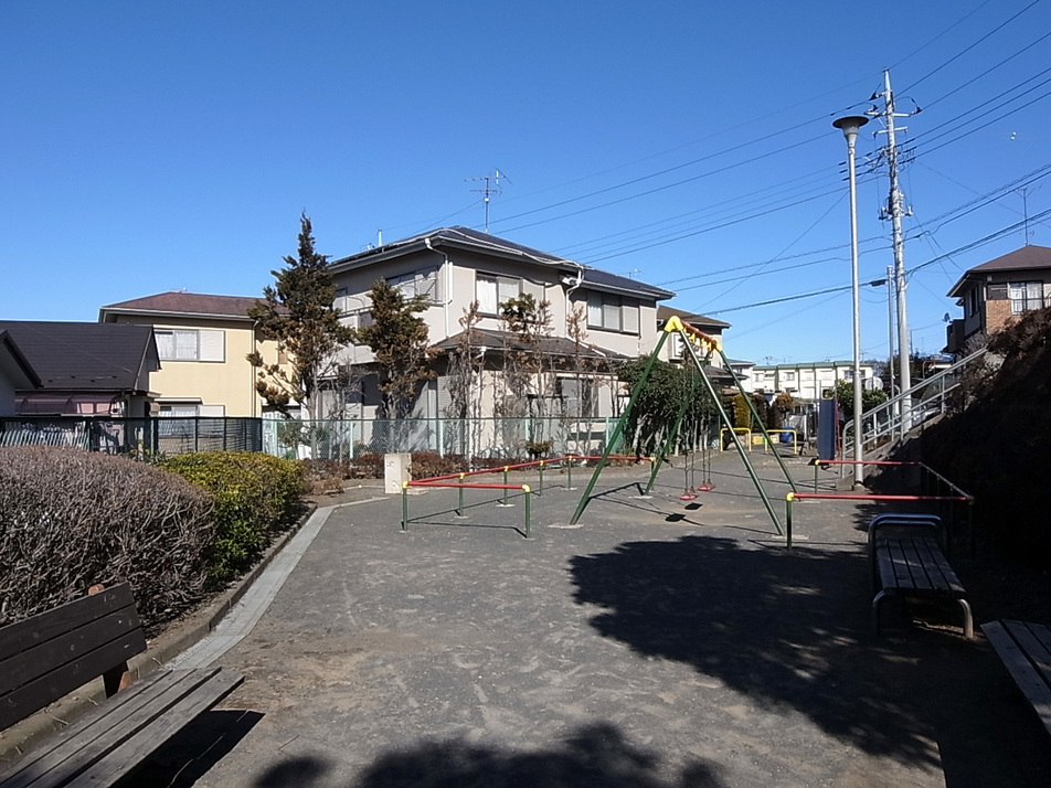 東高津公園 350m 徒歩5分
