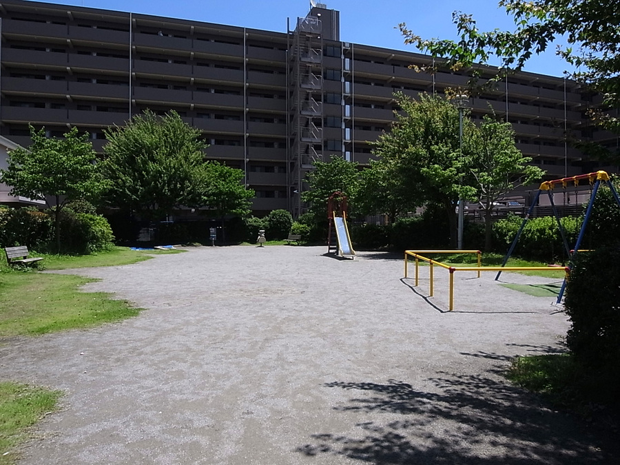 前原西４丁目公園 300m 徒歩4分