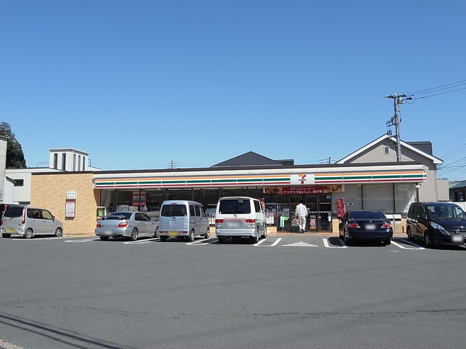 セブンイレブン八千代宮坂店 260m 徒歩4分