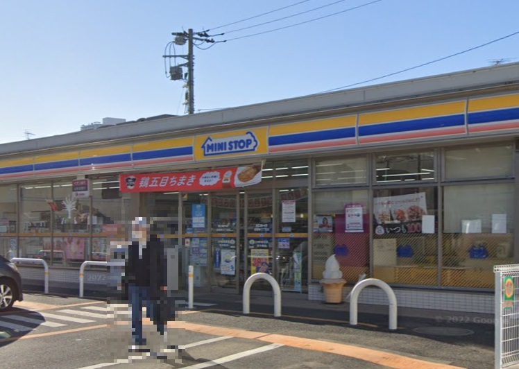 ミニストップ前原東３丁目店 560m 徒歩7分