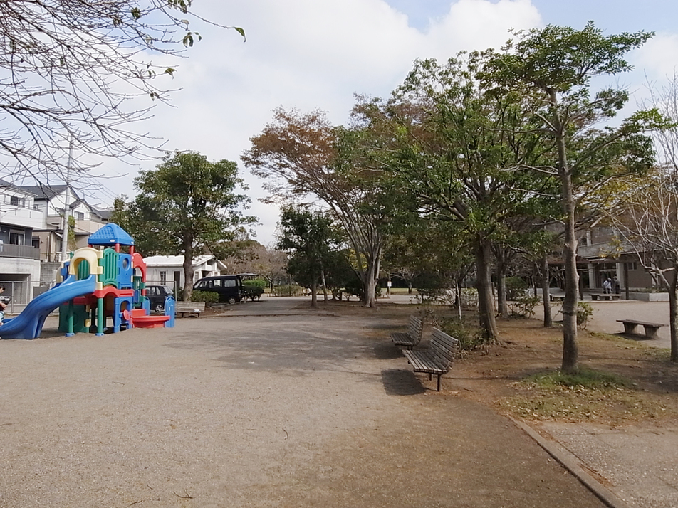 八千代台近隣公園 90m 徒歩2分