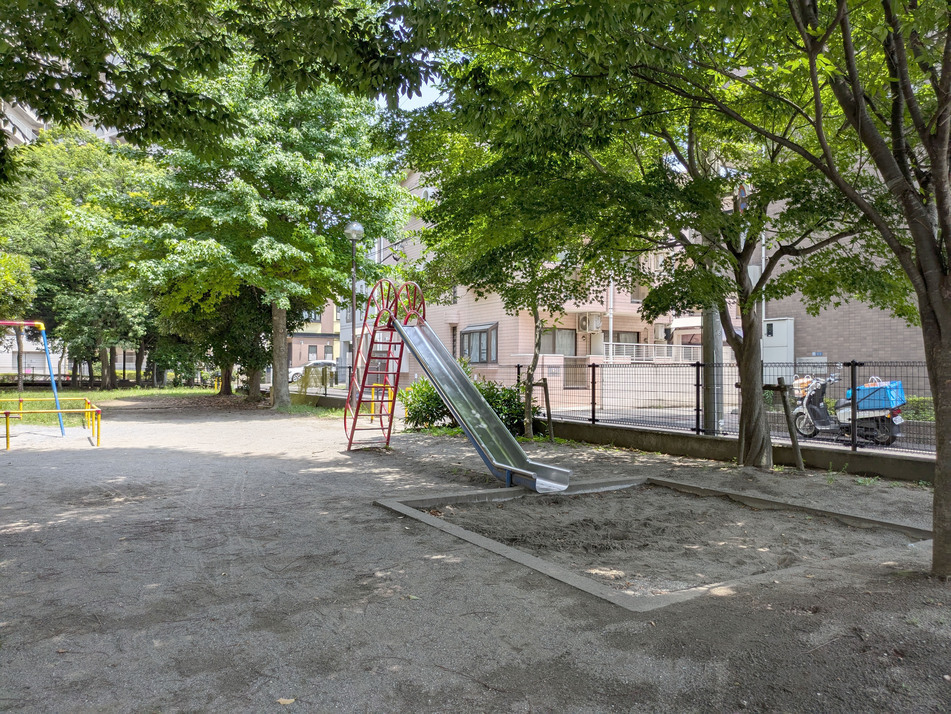 津田沼二丁目児童遊園 740m 徒歩10分