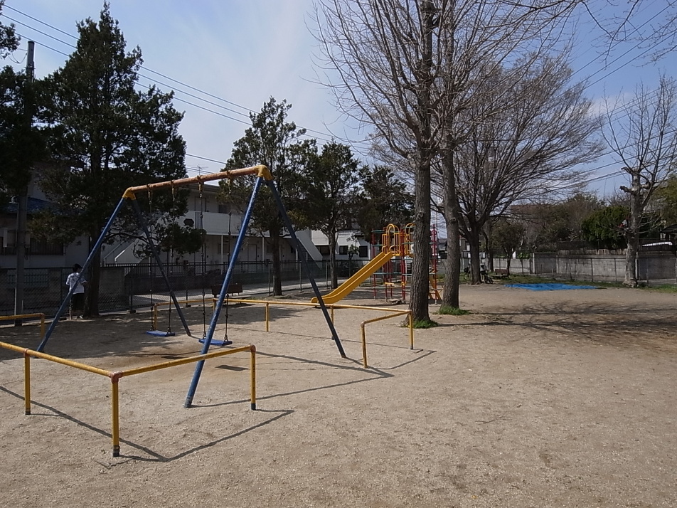 名木児童公園 100m 徒歩2分