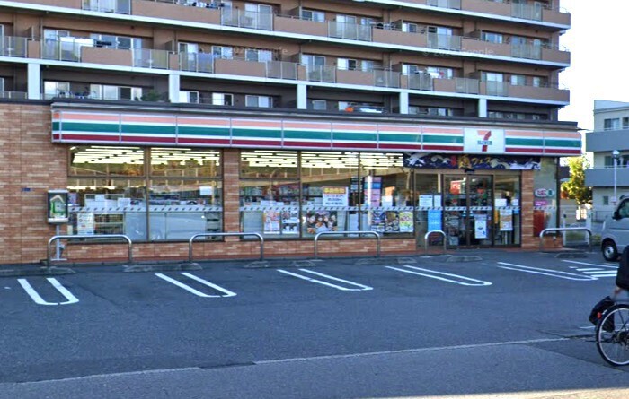 セブンイレブン新習志野店 880m 徒歩11分