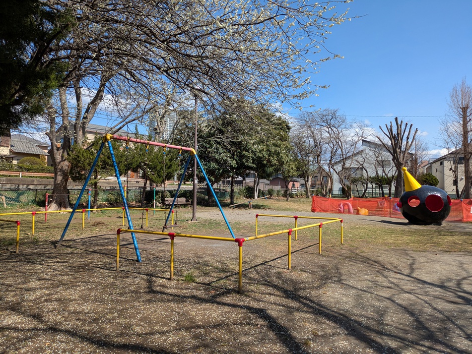 谷津２丁目児童遊園 50m 徒歩1分