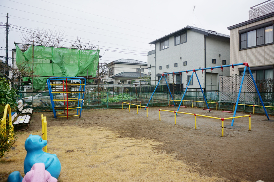 坪井松美公園 200m 徒歩3分