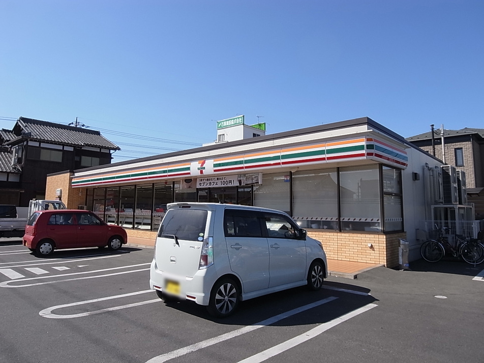 セブンイレブン八千代工業団地入口店 240m 徒歩3分