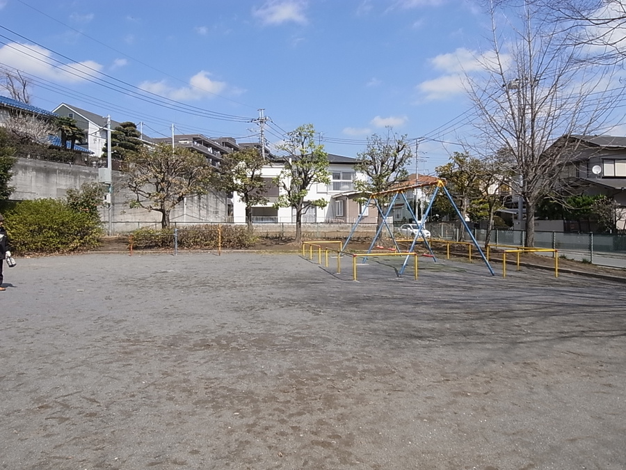 前原東児童公園 390m 徒歩5分