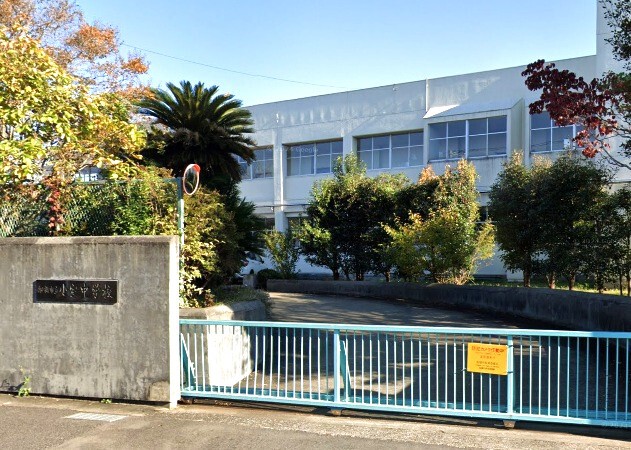 船橋市立小室中学校 740m 徒歩10分