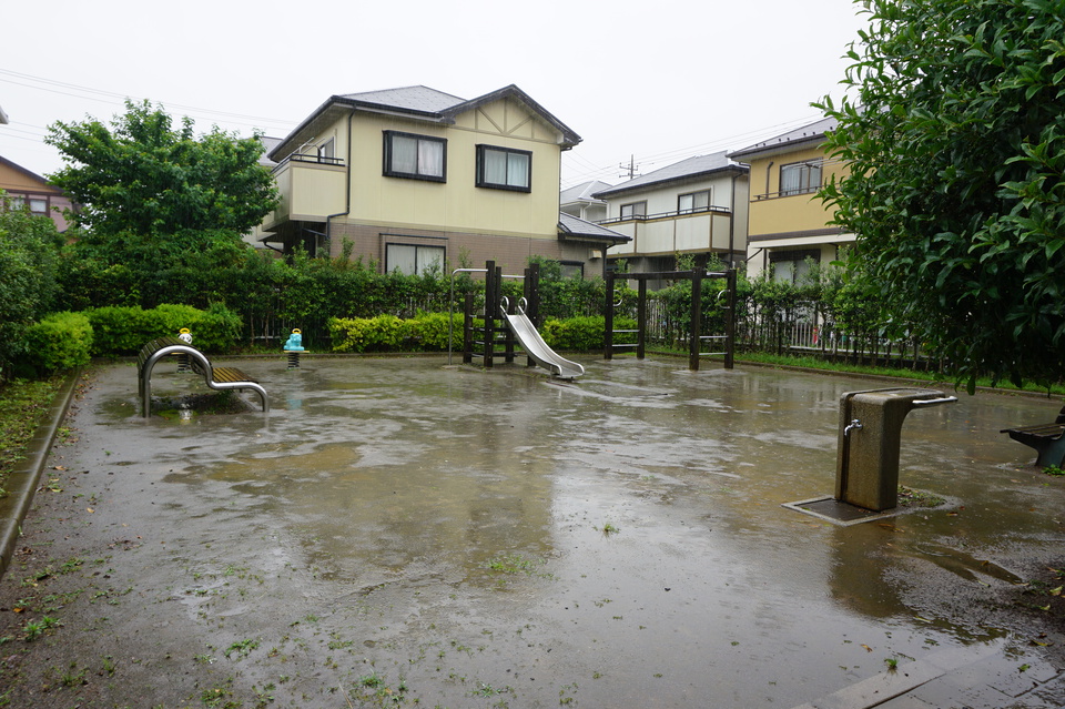 稲荷前第３公園 110m 徒歩2分
