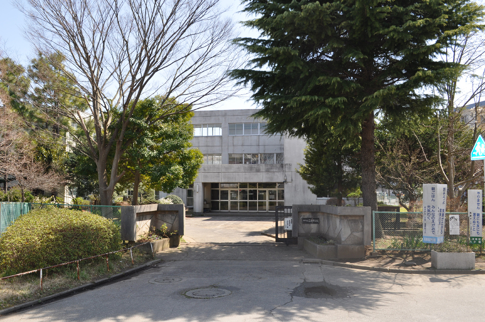 八千代市立高津中学校 790m 徒歩10分