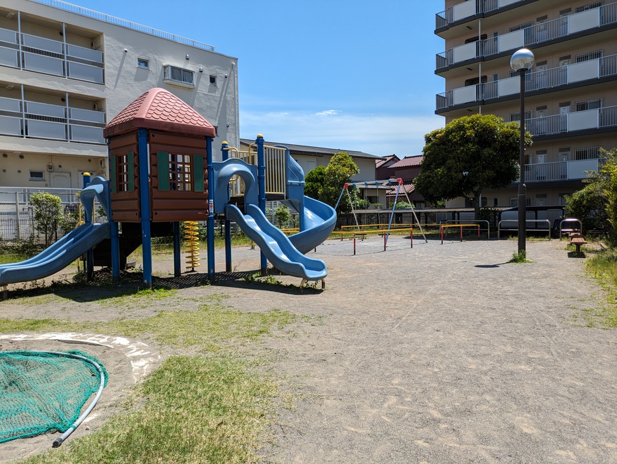 谷津五丁目児童遊園 290m 徒歩4分