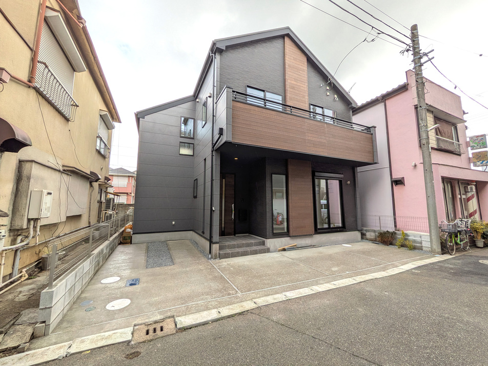南西側道路に位置する4LDK新築分譲住宅