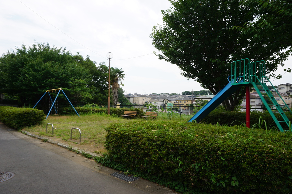 井野子供の遊び場 430m 徒歩6分