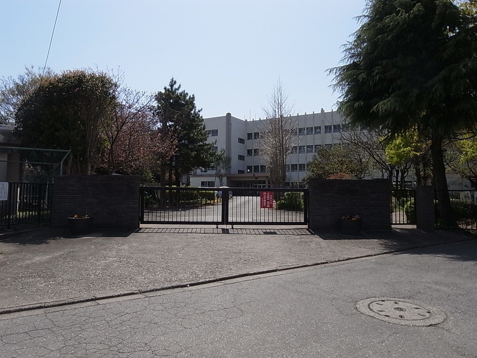 八千代市立南高津小学校 430m 徒歩6分