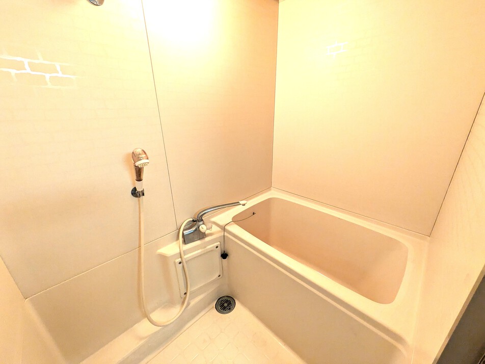 ファミリーマート八千代台駅東口店 350m 徒歩5分