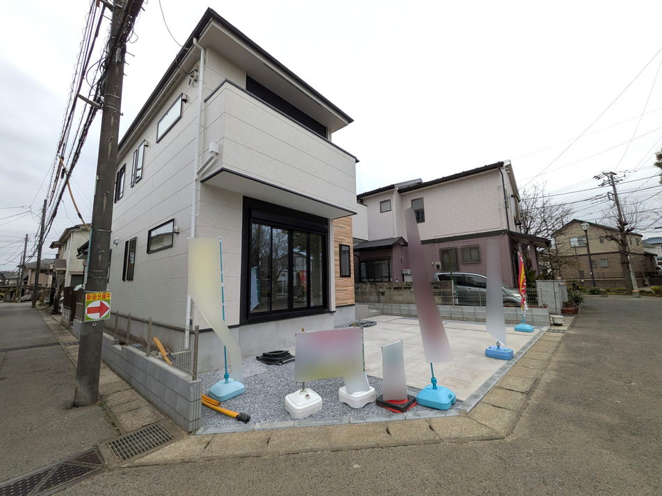 風通りの良い角地に立地