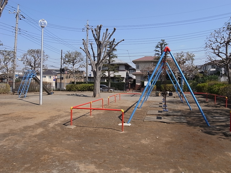 一本松児童公園 300m 徒歩4分