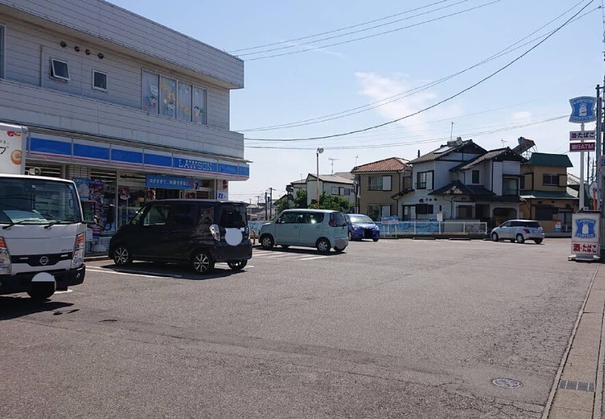 ローソン船橋飯山満町三丁目店 150m 徒歩2分
