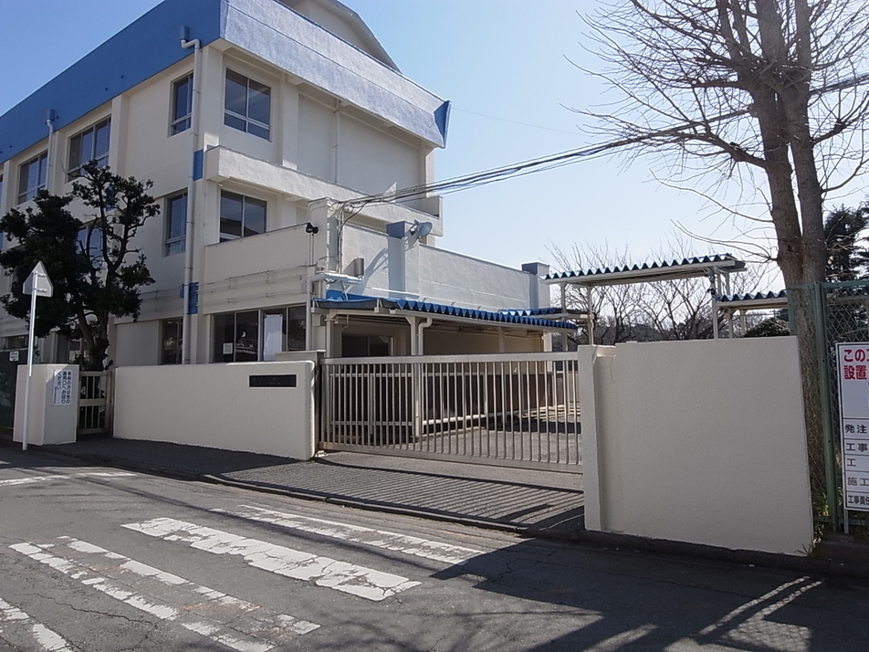 船橋市立高根台中学校 410m 徒歩6分