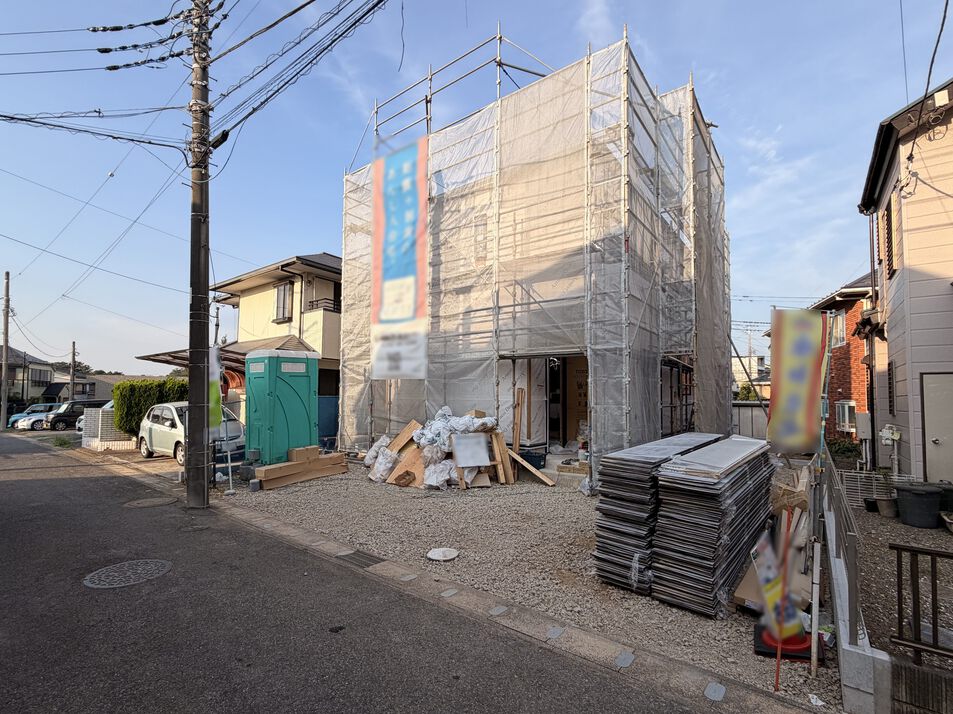 新築分譲住宅全1棟　地震の揺れを吸収する制振装置を採用