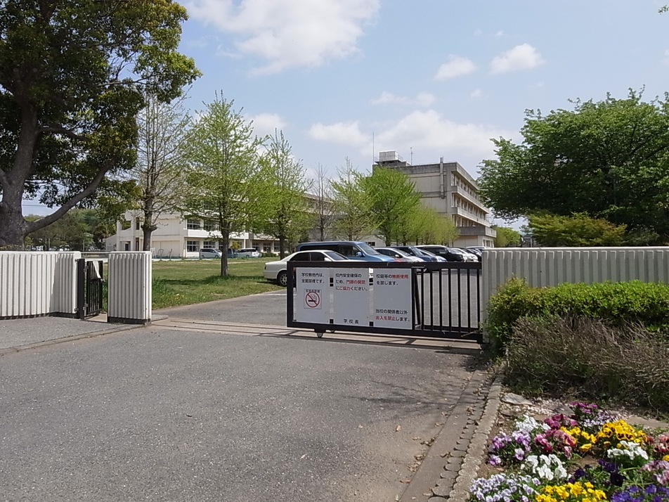 佐倉市立井野中学校 900m 徒歩12分