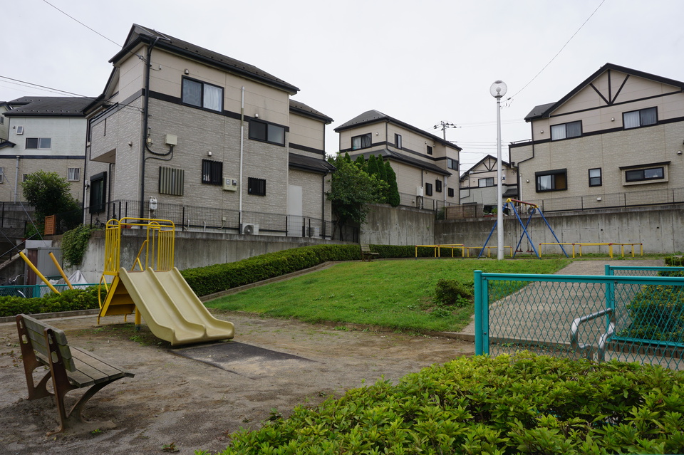 新東原第2公園 180m 徒歩3分